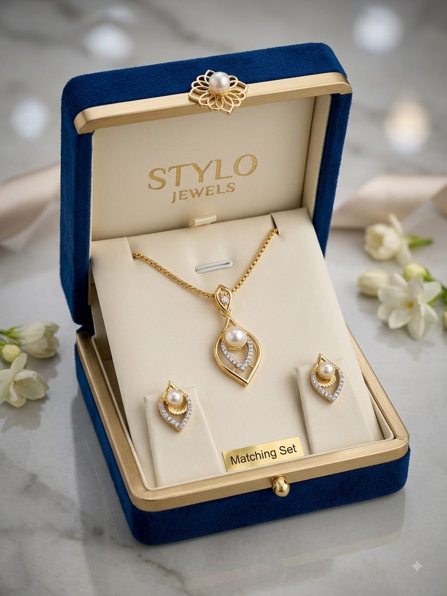 Stylo Jewels Teardrop Pearl & Diamond Leaf Pendant Set